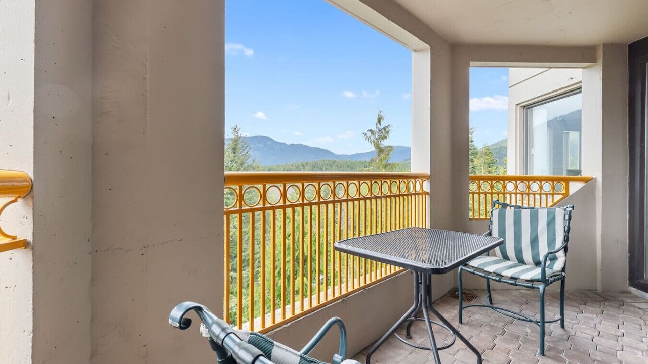 Photo of Outdoor in Upper Village