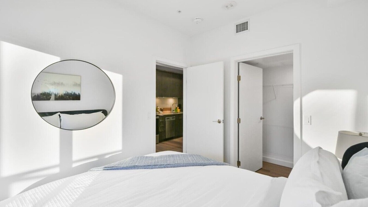Photo of Bedroom in Crescent Heights