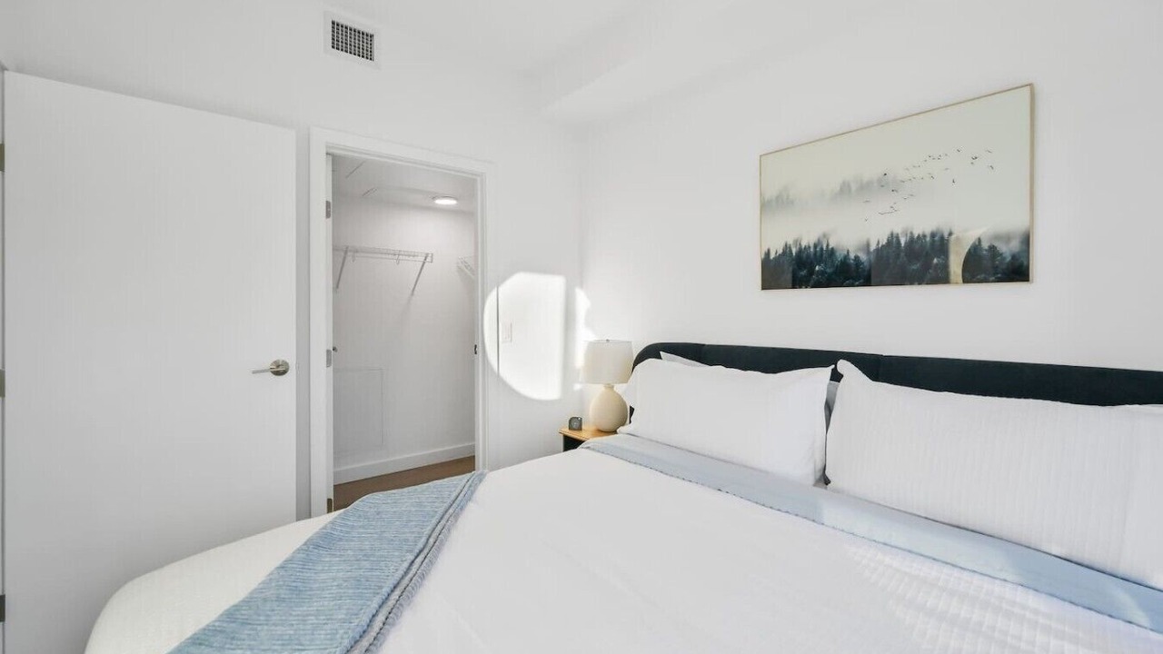 Photo of Bedroom in Crescent Heights