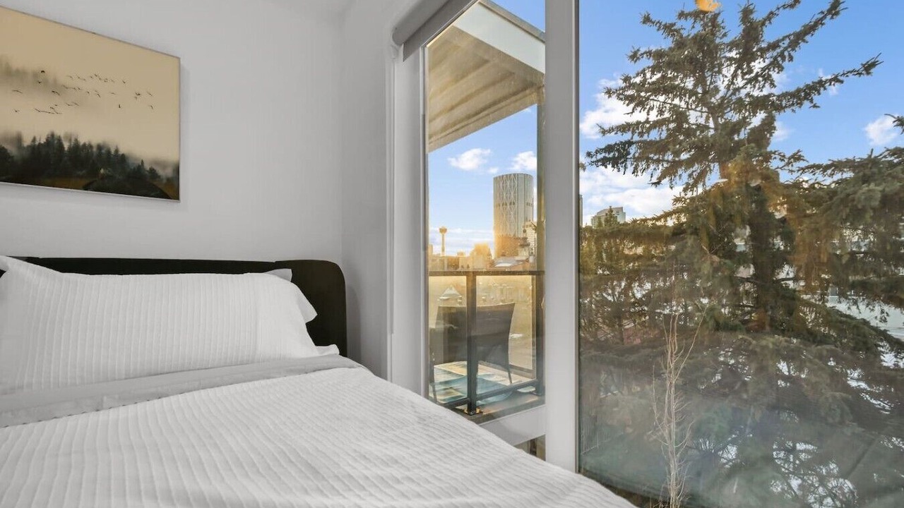 Photo of Bedroom in Crescent Heights