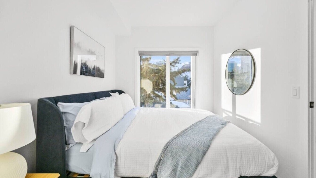 Photo of Bedroom in Crescent Heights
