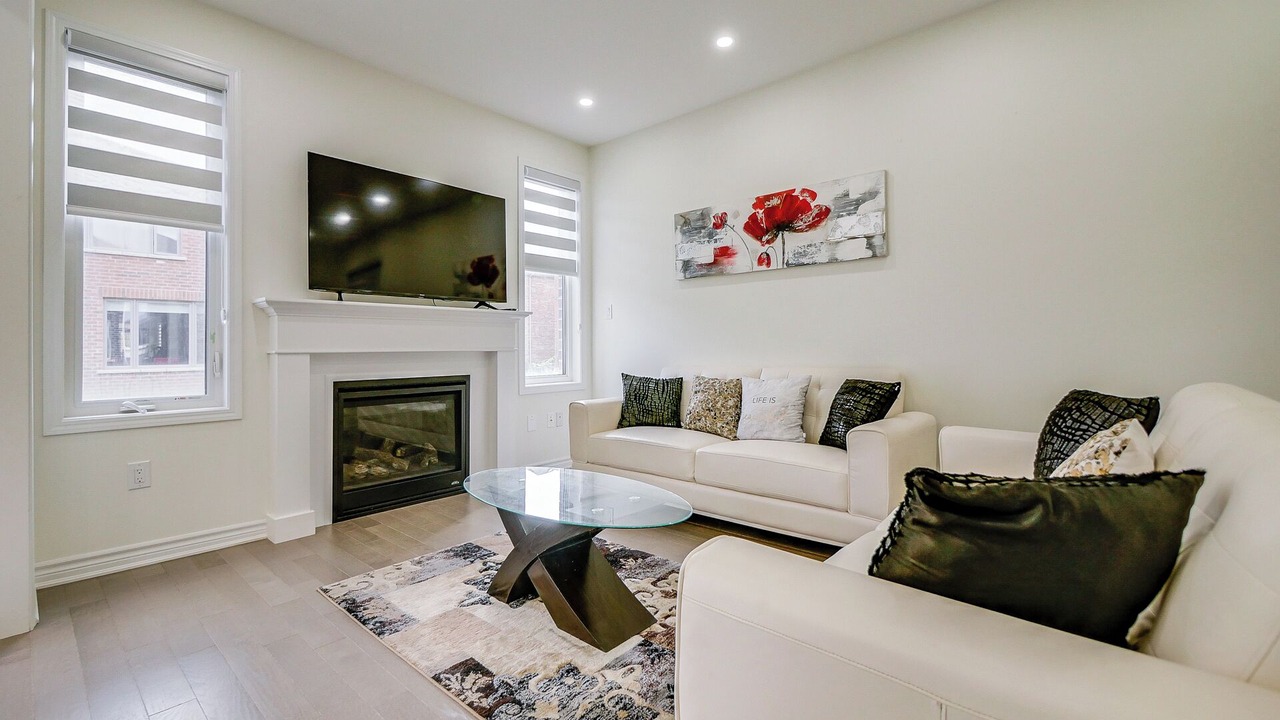 Photo of Livingroom in Milton