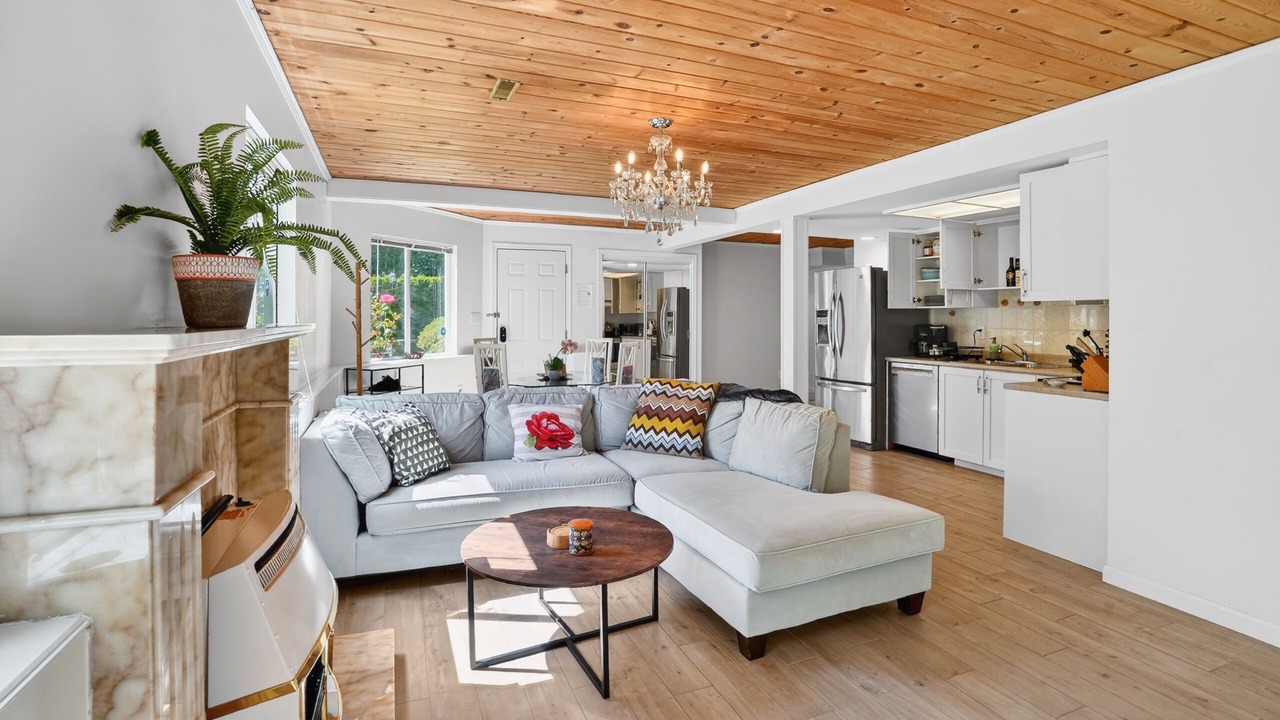 Photo of Livingroom in Upper Lonsdale