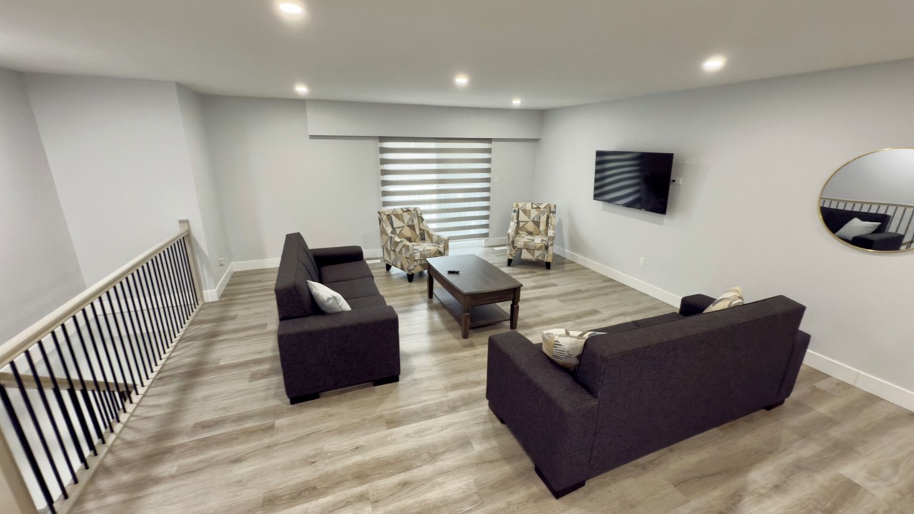 Photo of Livingroom in Langley
