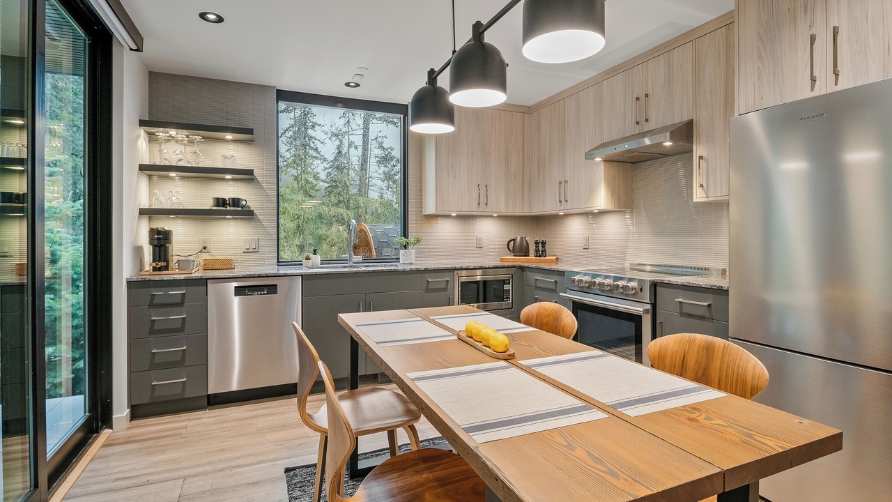 Photo of Kitchen in Sea to Sky Highway