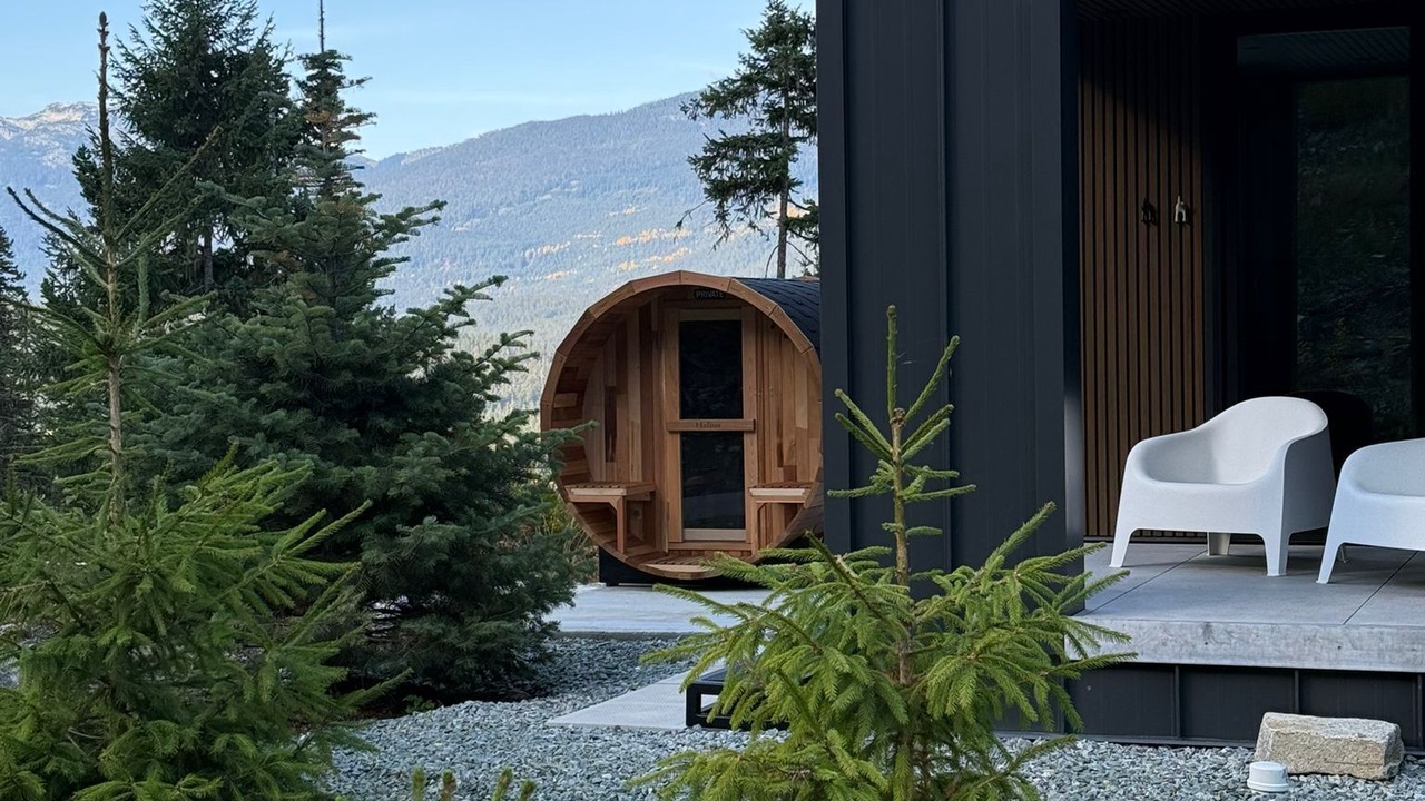 Photo of Patio Balcony in Sea to Sky Highway