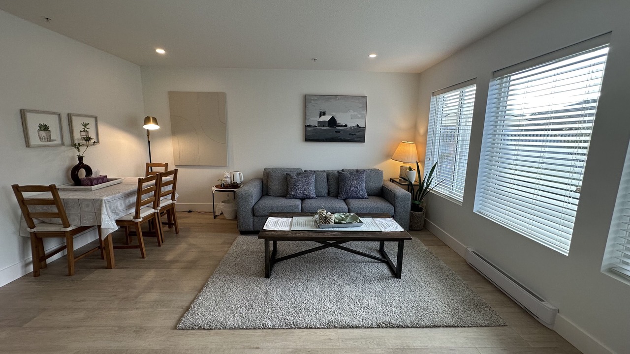 Photo of Livingroom in Burke Mountain