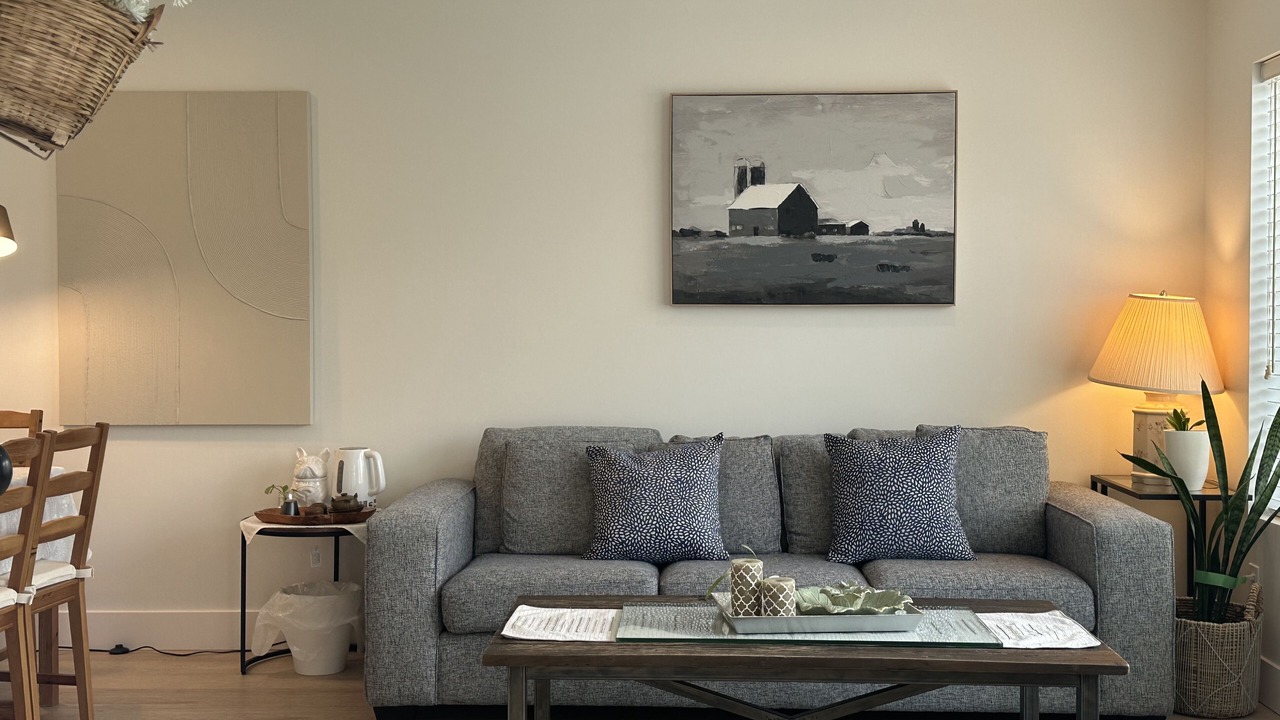 Photo of Livingroom in Burke Mountain