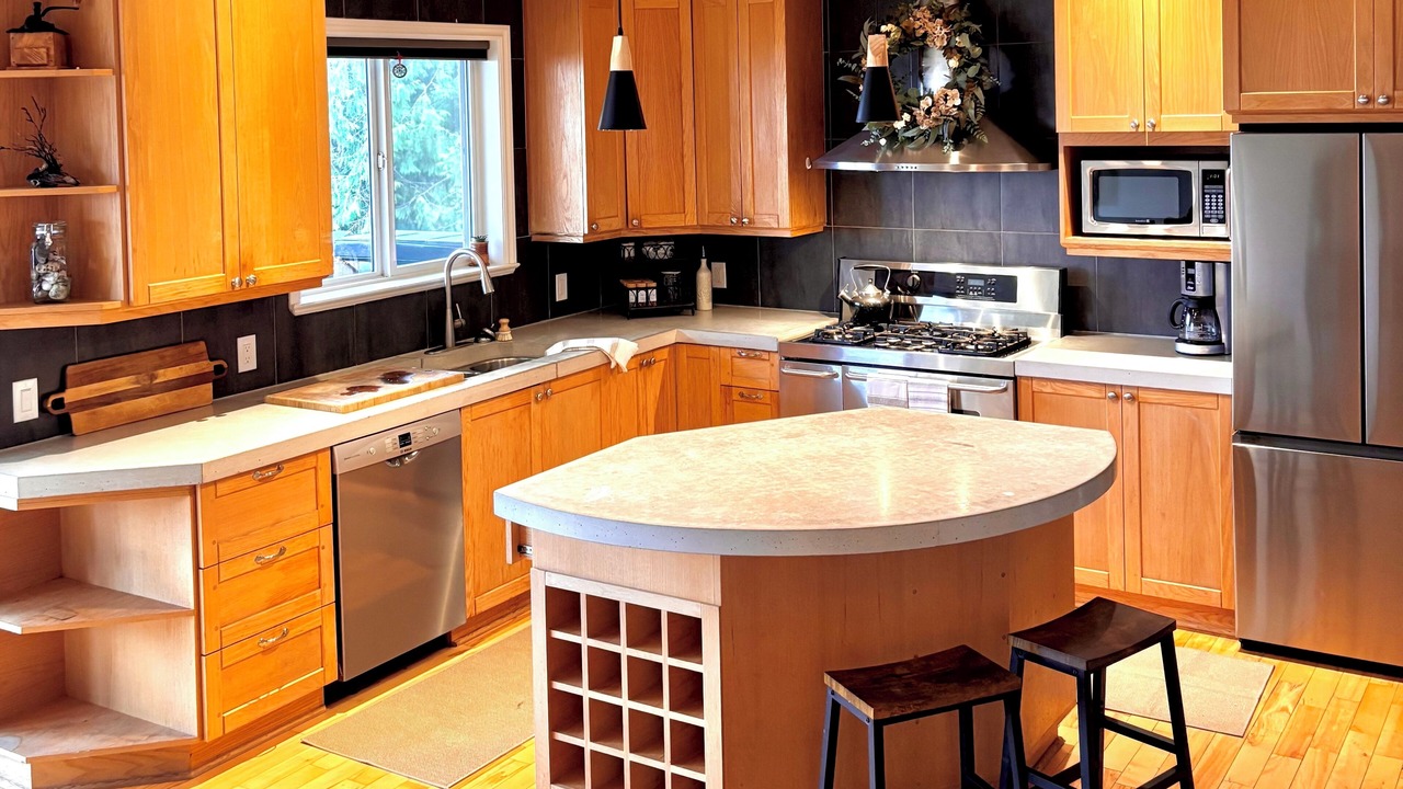 Photo of Kitchen in Juan de Fuca Electoral Area