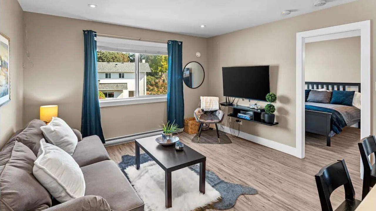 Photo of Livingroom in Saanich West