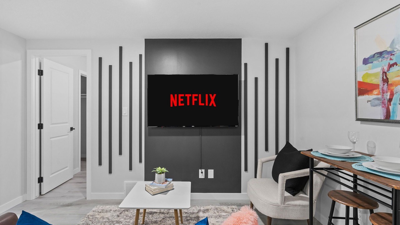 Photo of Livingroom in Northwest Edmonton