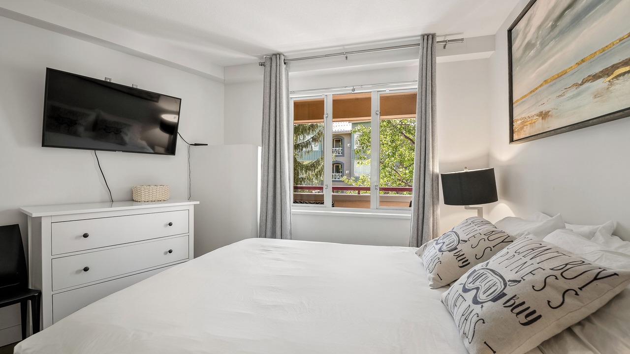 Photo of Bedroom in Whistler