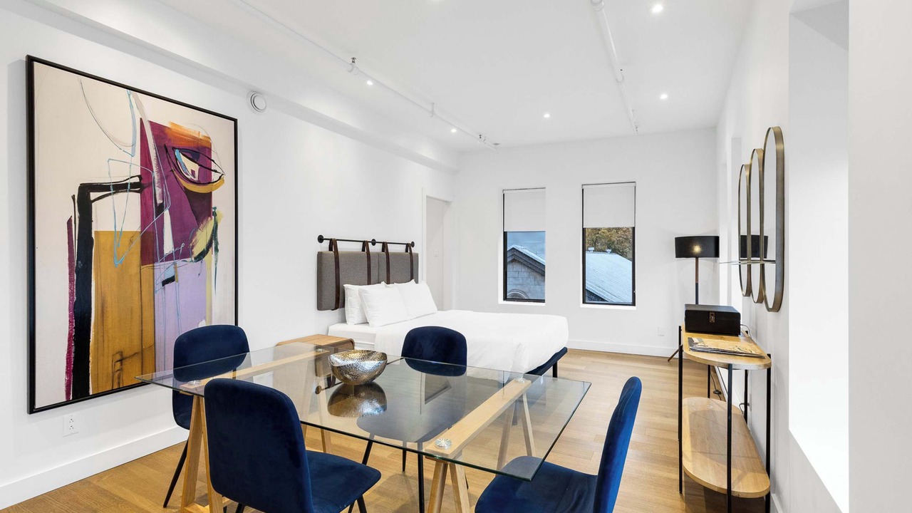 Photo of Bedroom in Chinatown