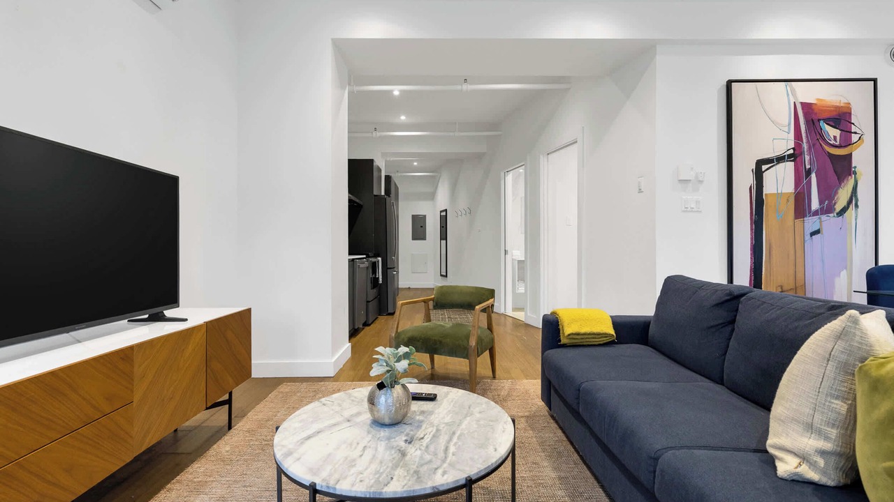 Photo of Livingroom in Chinatown