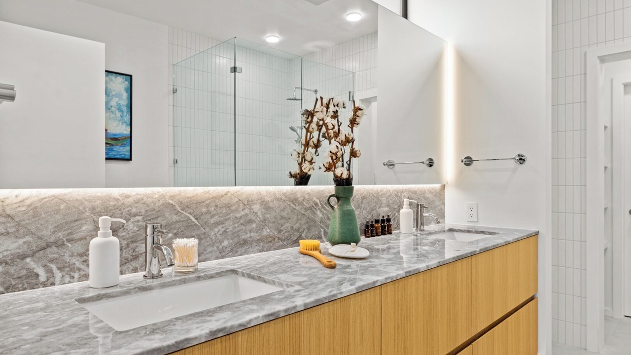 Photo of Bathroom in Saanich West