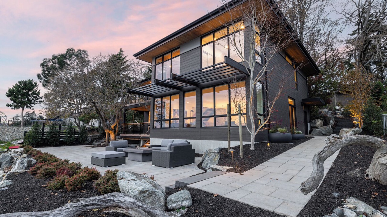Photo of Outdoor in Saanich West