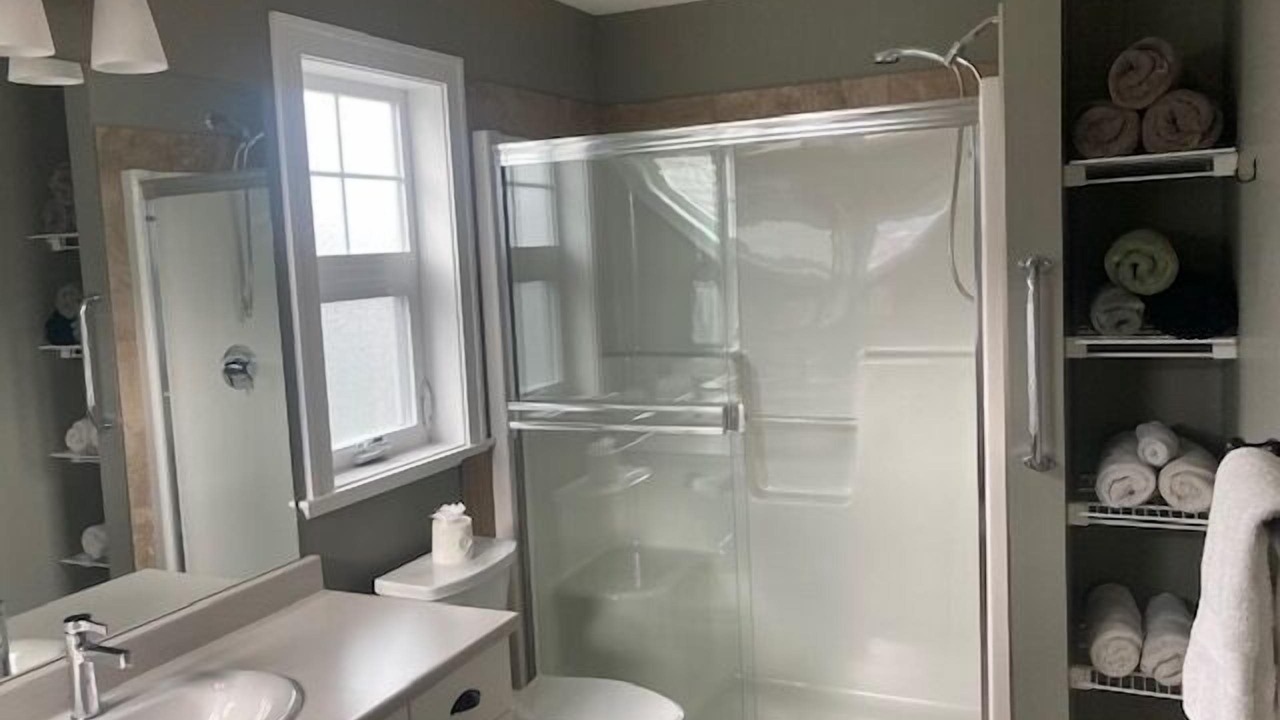 Photo of Bathroom in Okanagan-Similkameen