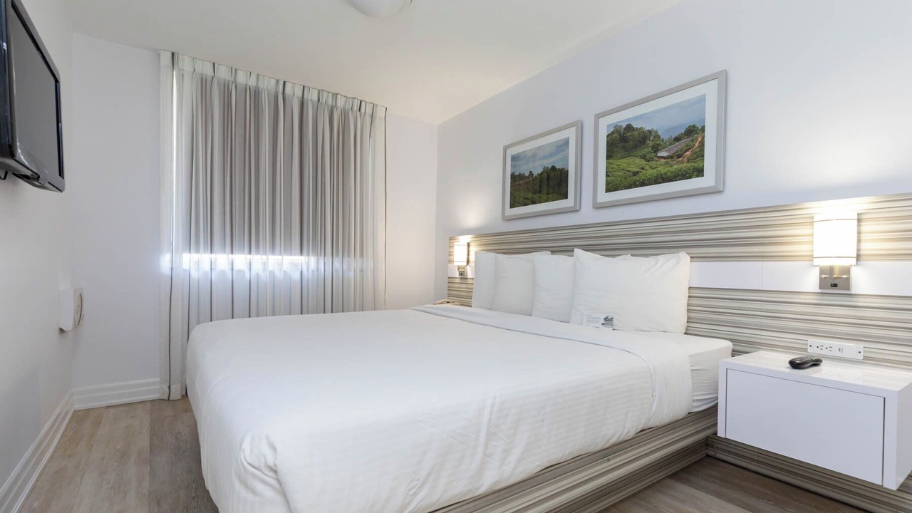 Photo of Bedroom in Bloor-Yorkville