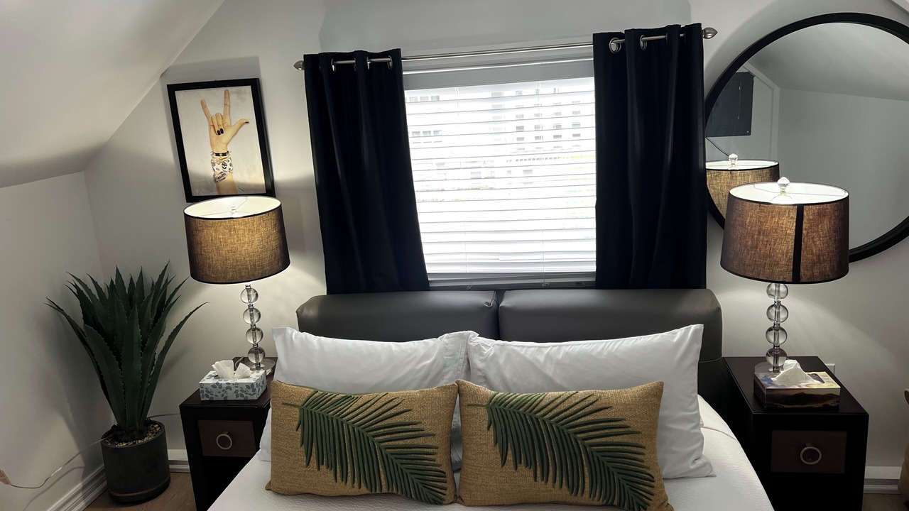 Photo of Bedroom in Downtown