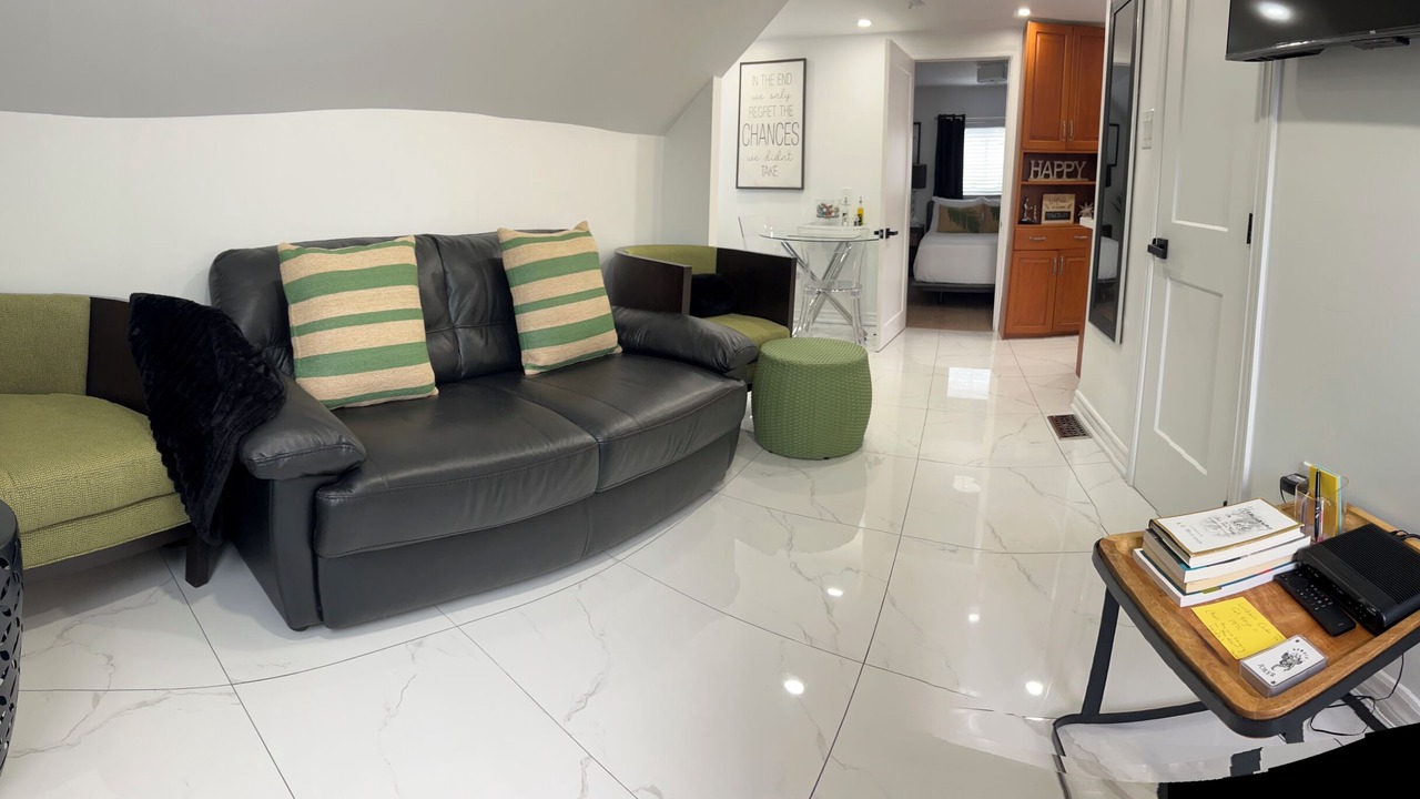 Photo of Livingroom in Downtown