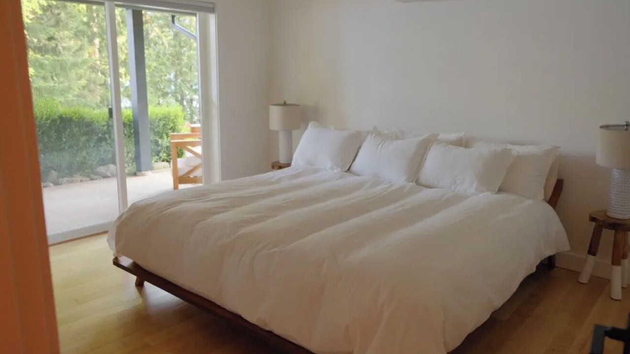 Photo of Bedroom in Youbou