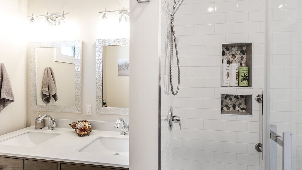 Photo of Bathroom in Regional District of Nanaimo