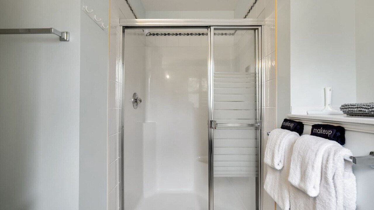 Photo of Bathroom in Invermere