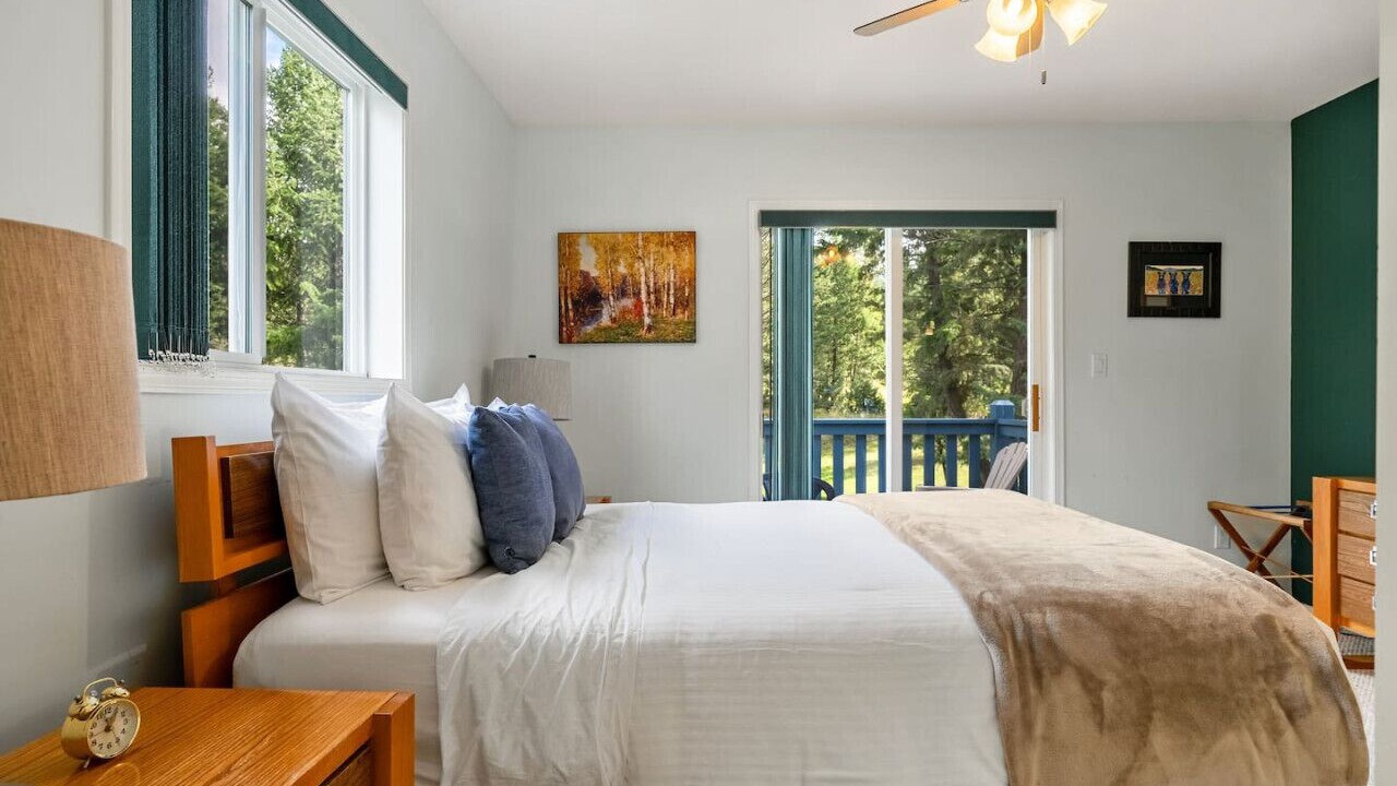 Photo of Bedroom in Invermere