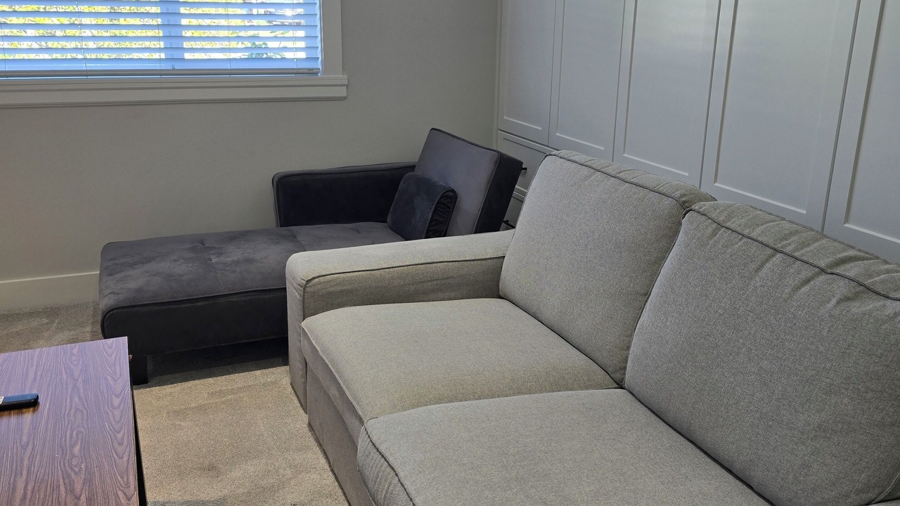 Photo of Livingroom in Langley