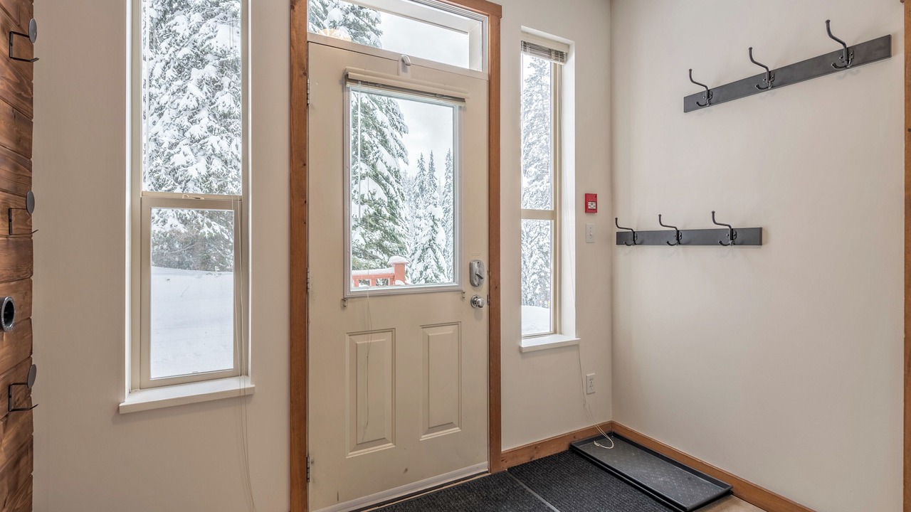 Photo of Bedroom in Silver Star Mountain