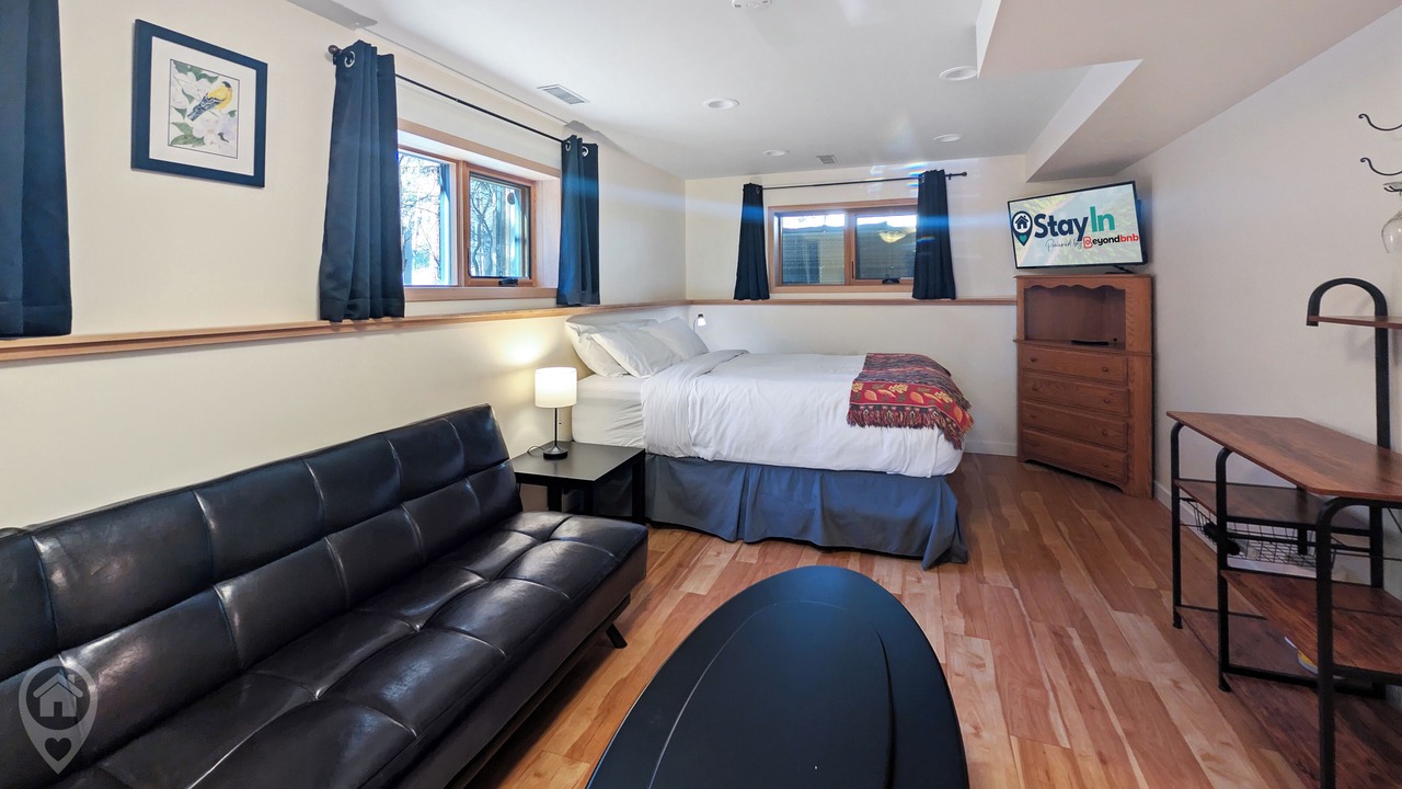 Photo of Bedroom in East Kootenay