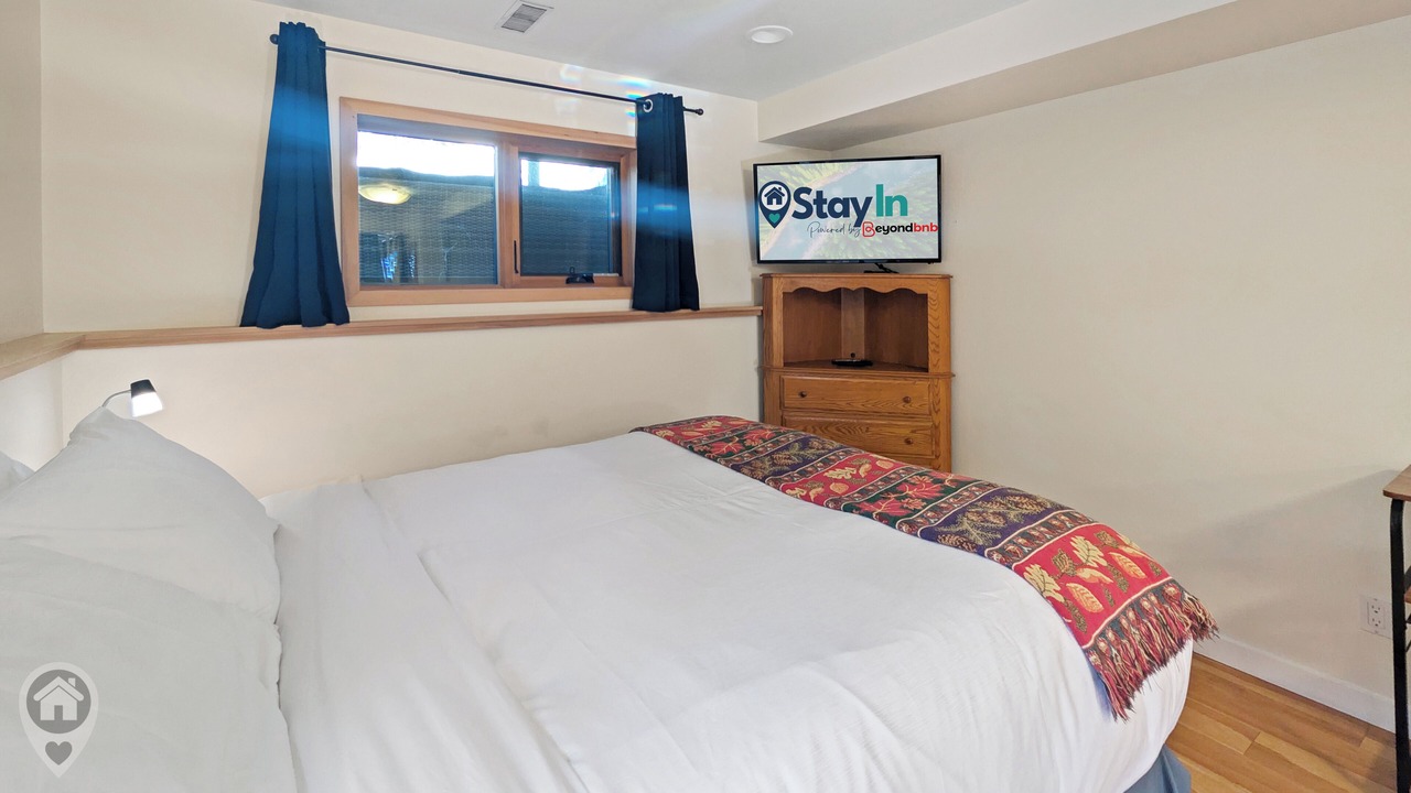 Photo of Bedroom in East Kootenay