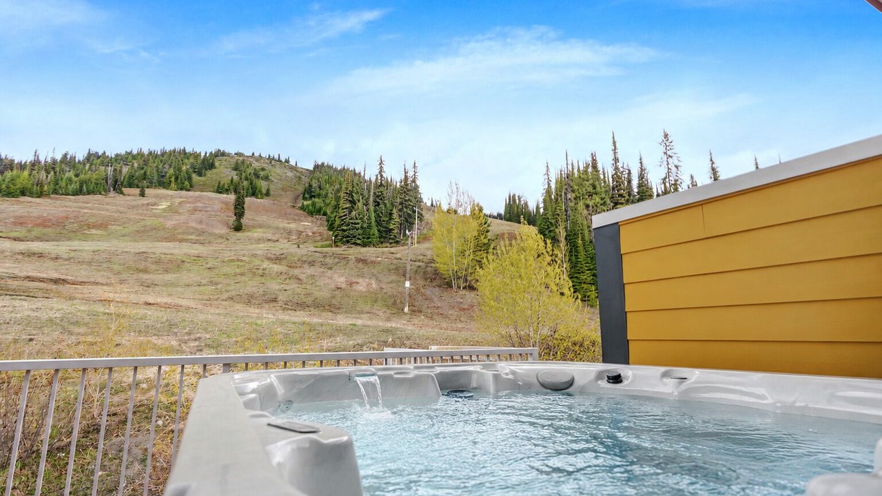 Photo of Outdoor in Silver Star Mountain