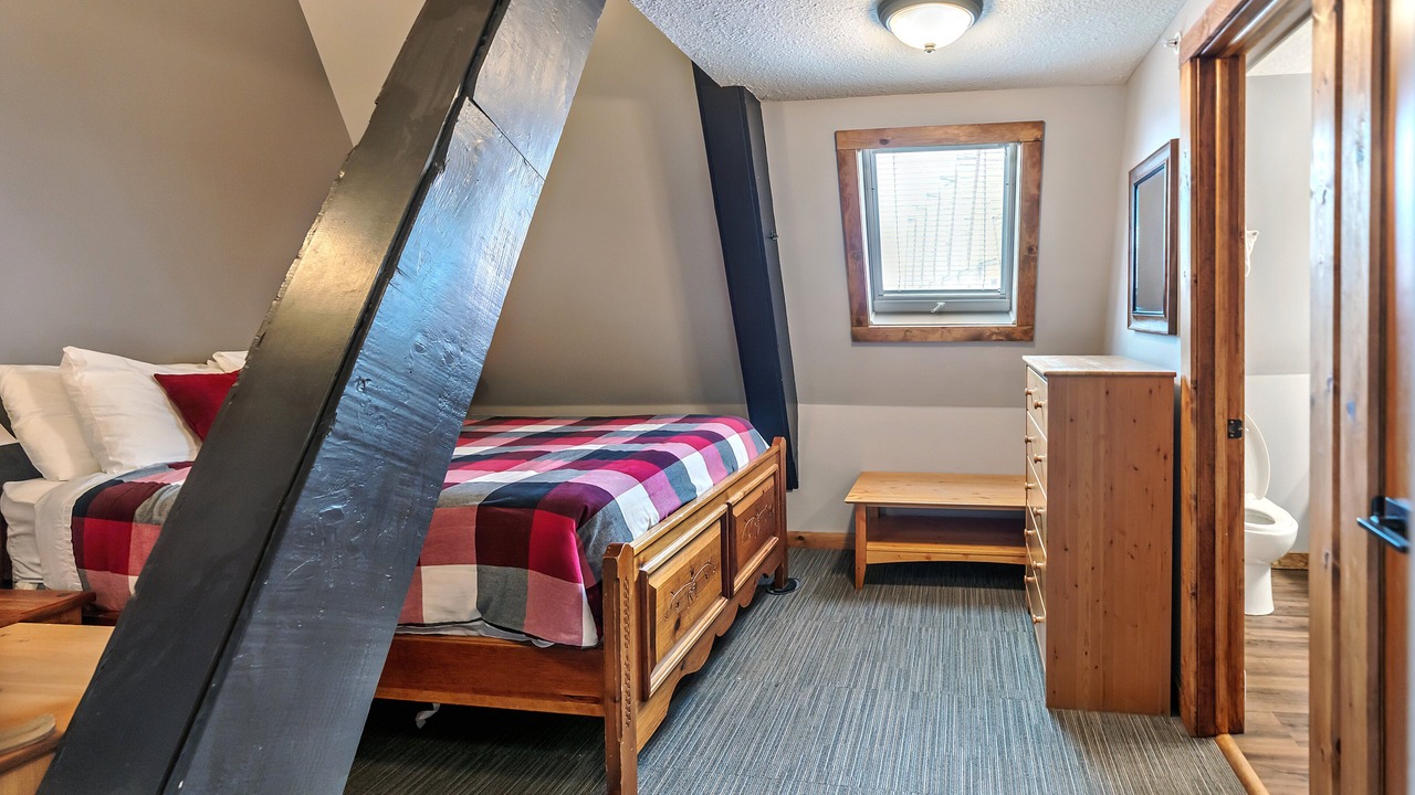 Photo of Bedroom in Silver Star Mountain