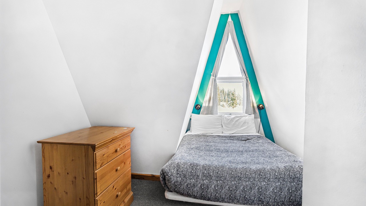Photo of Bedroom in Silver Star Mountain