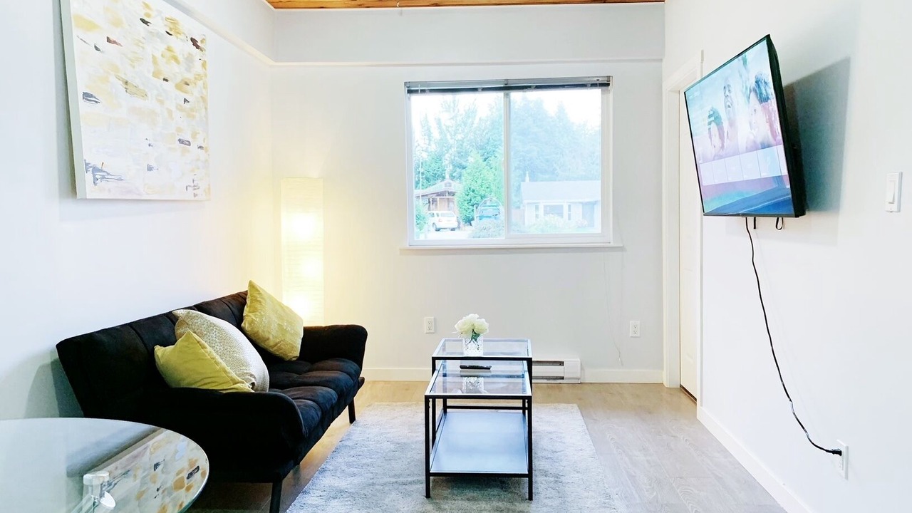 Photo of Livingroom in Maple Ridge