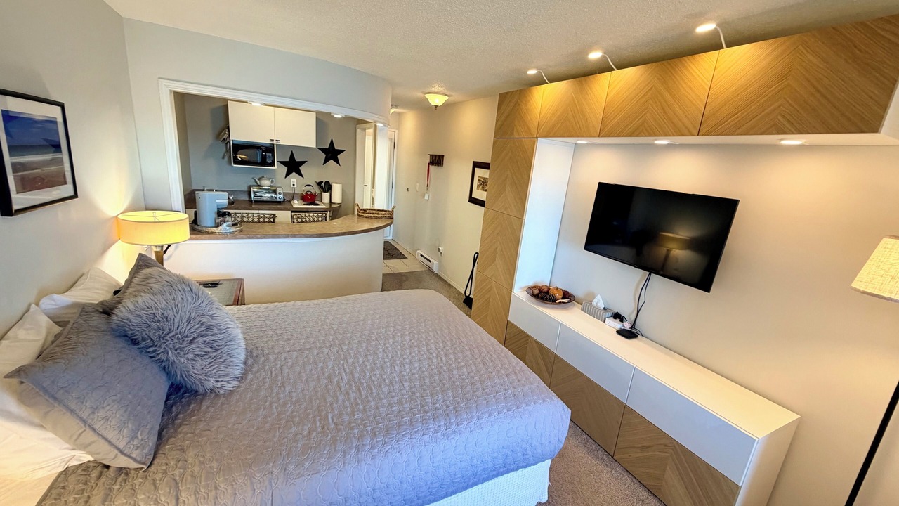 Photo of Bedroom in North Oyster