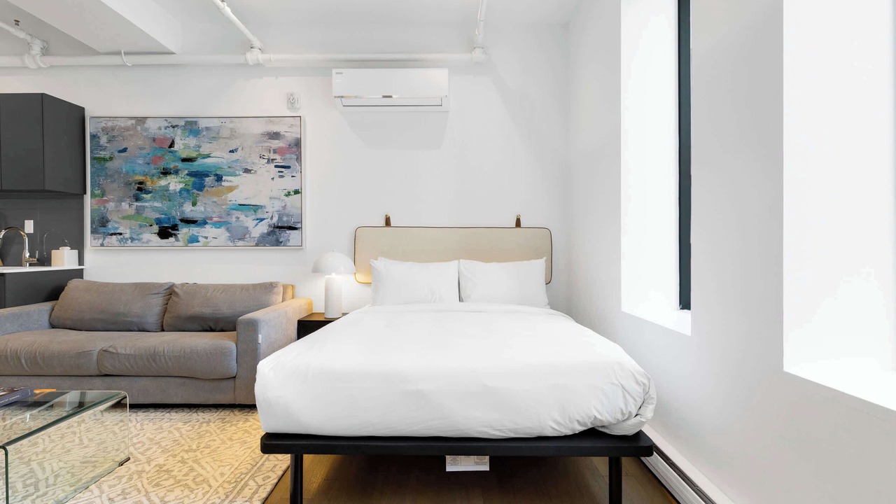 Photo of Bedroom in Chinatown
