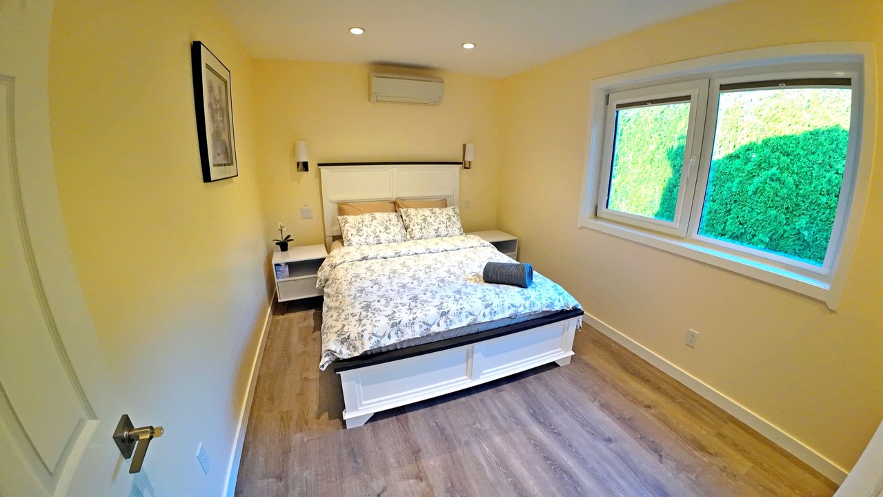 Photo of Bedroom in Gordon Head