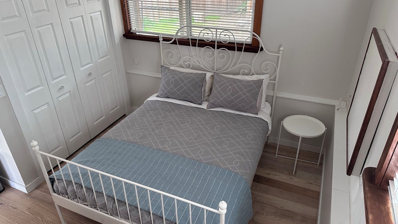 Photo of Bedroom in Port Renfrew