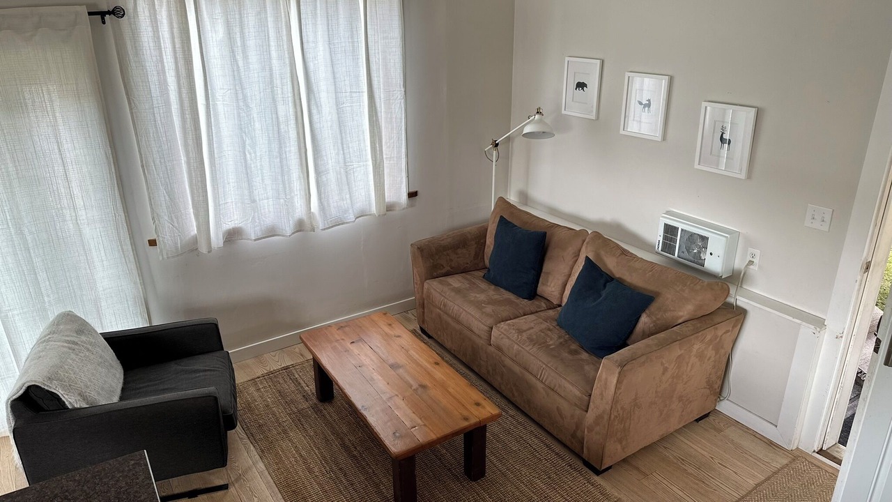Photo of Livingroom in Port Renfrew