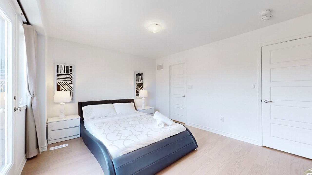 Photo of Bedroom in Oakville