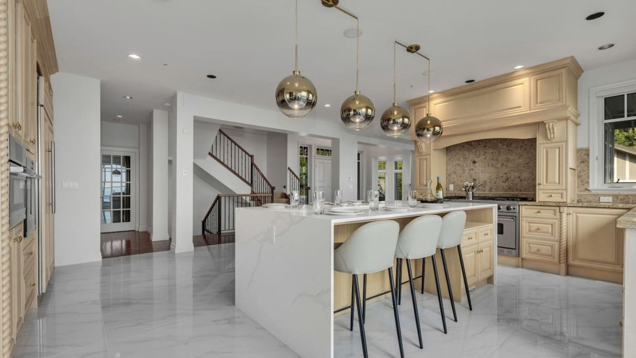 Photo of Kitchen in West Vancouver