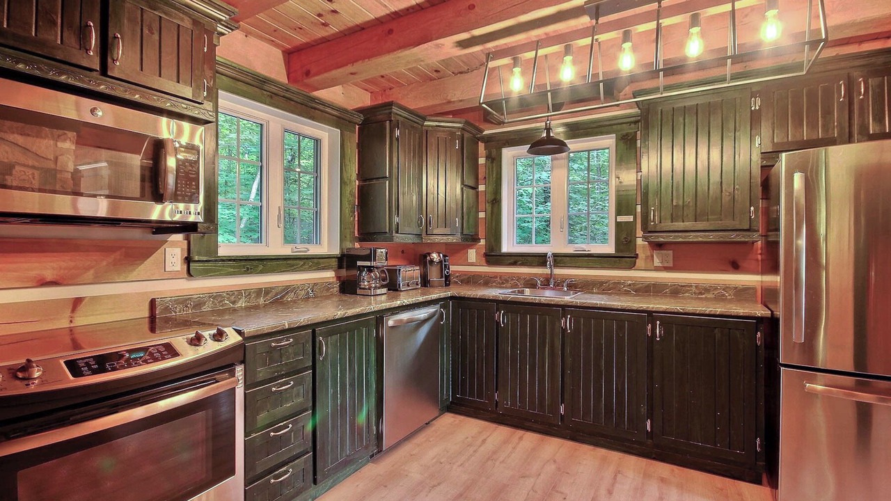 Photo of Kitchen in Saint-Alexis-des-Monts