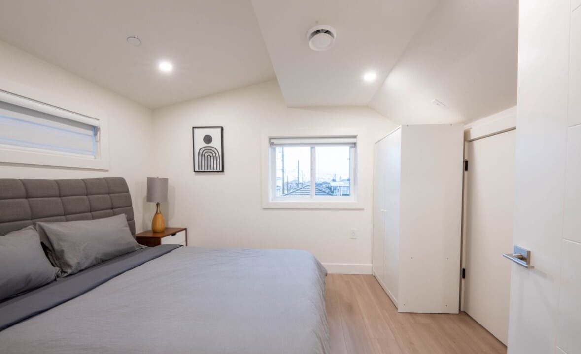 Photo of Bedroom in Renfrew-Collingwood