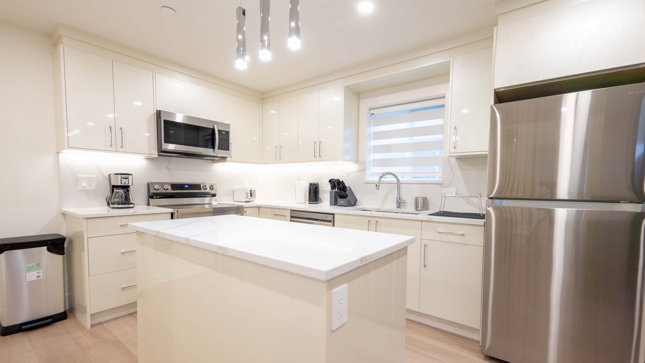 Photo of Kitchen in Renfrew-Collingwood