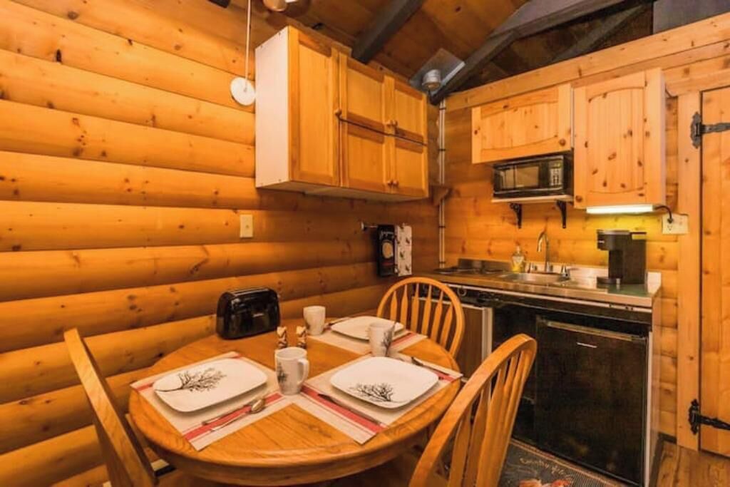 Photo of Kitchen in Division No. 11