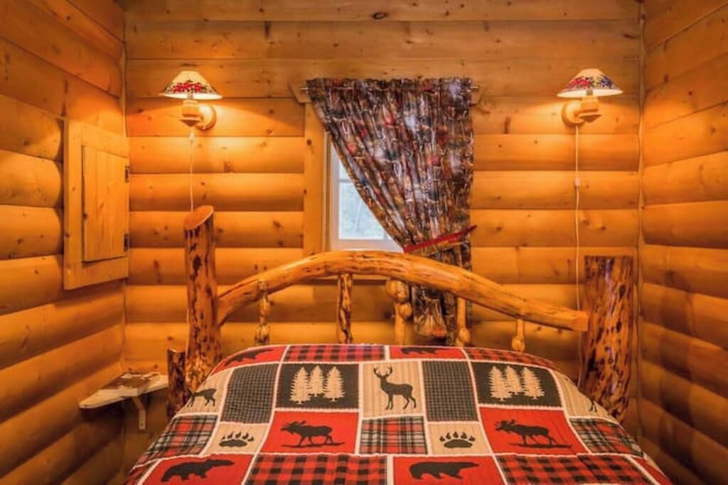 Photo of Bedroom in Division No. 11