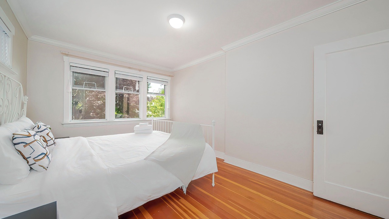 Photo of Bedroom in Dunbar