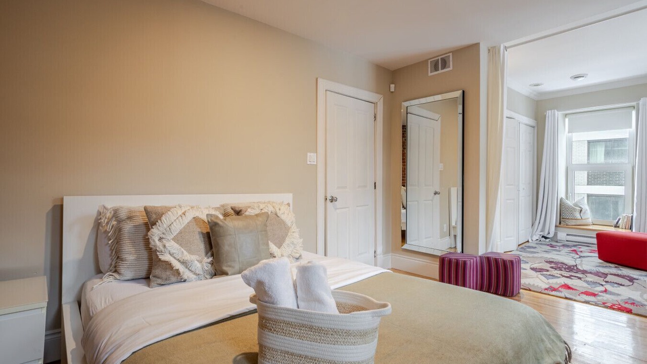 Photo of Bedroom in Shaughnessy Village